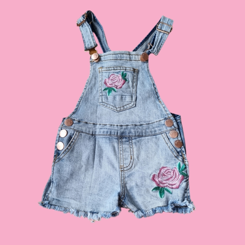 3/$40 Sale! Be Jeans Super Cute Embroidered Denim Short Overalls